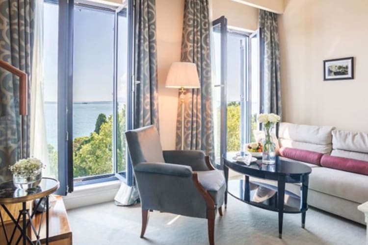 Deluxe room